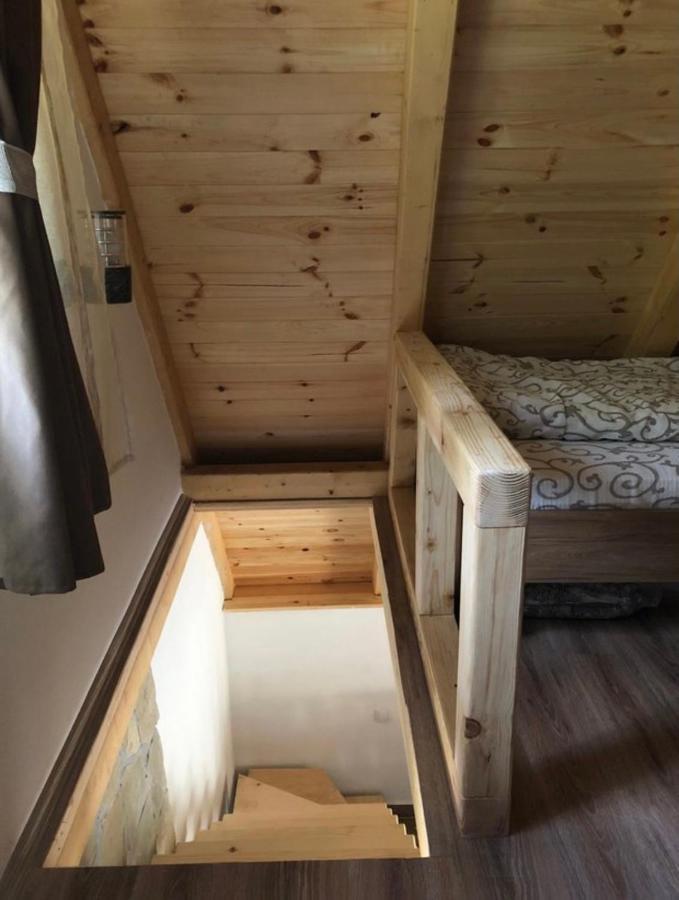 Planinska Kuca Andjela 1 Mitrovac